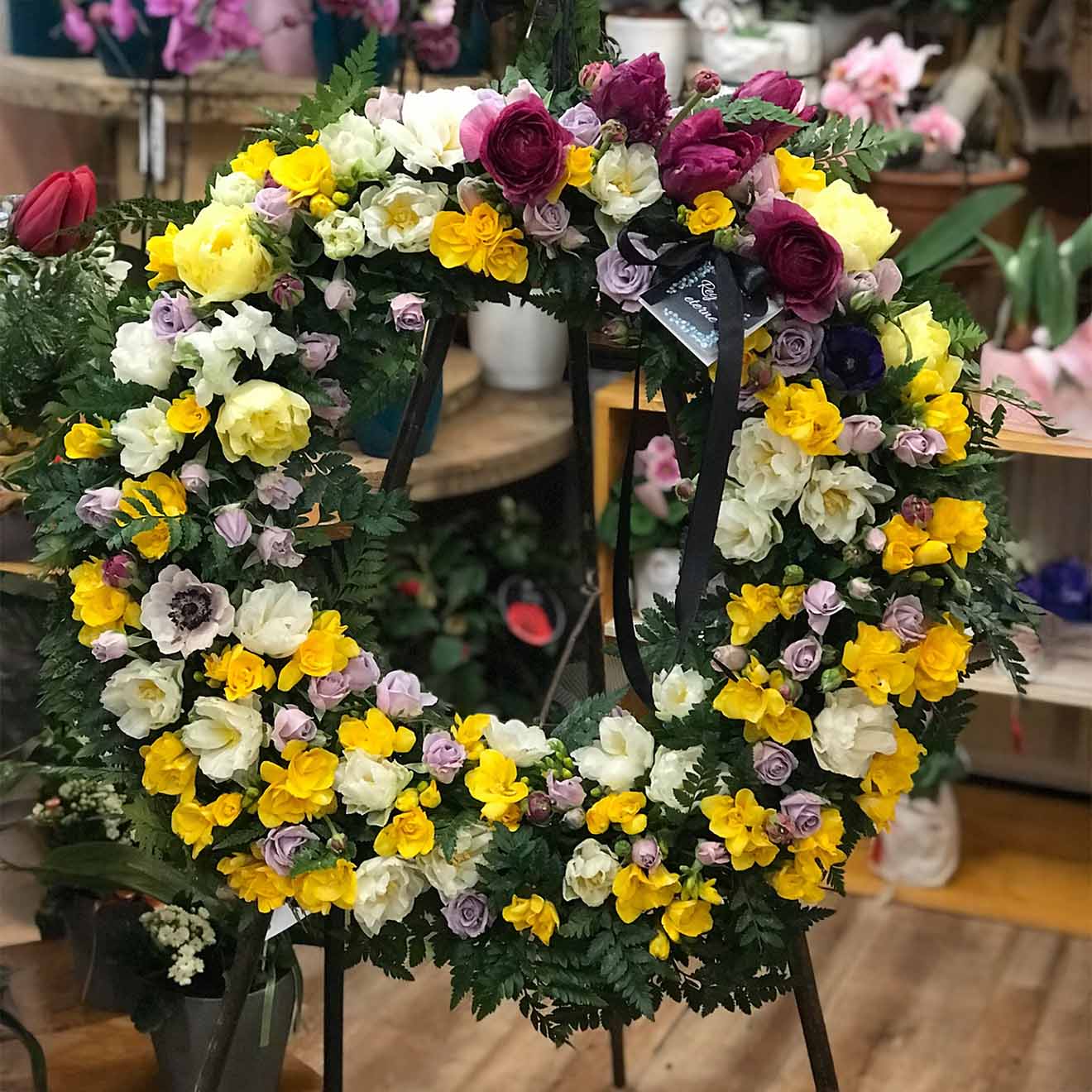 Coroană funerară Splendoarea Florilor Tăcute