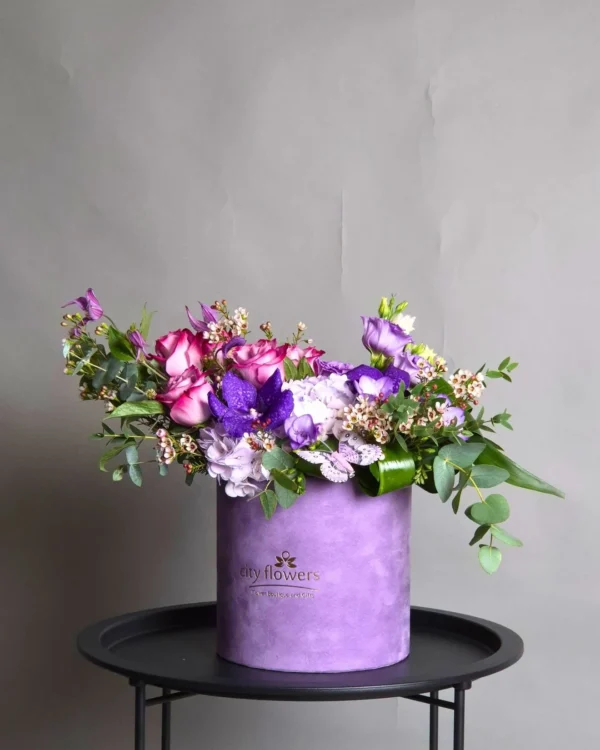 Aranjament Floral in Cutie "Purple Dream"