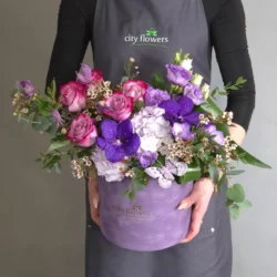 Aranjament Floral in Cutie "Purple Dream"