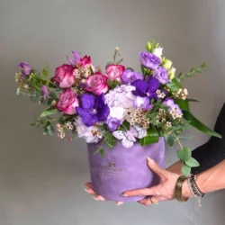 Aranjament Floral in Cutie "Purple Dream"
