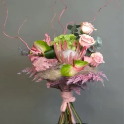 Buchet de Flori "Protea Dream"