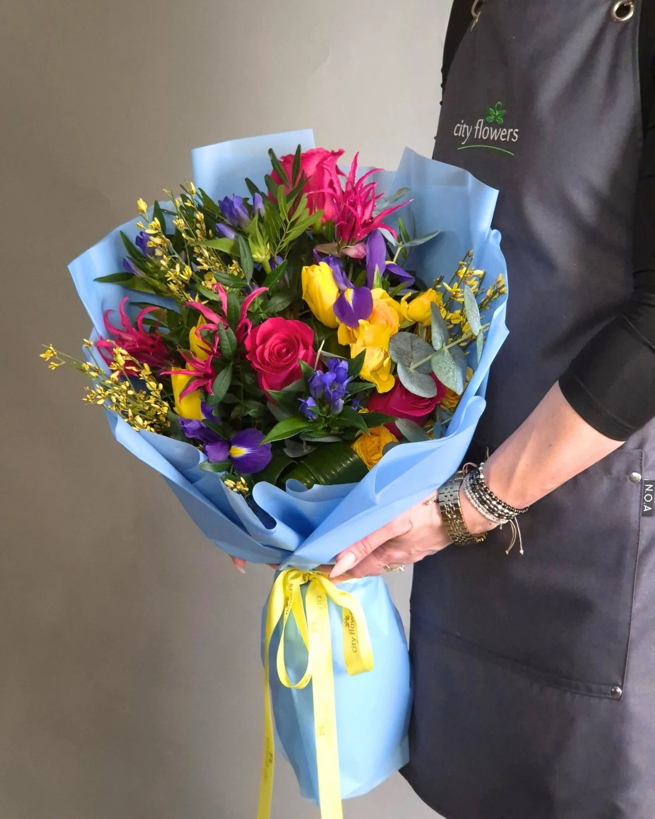 Buchet de flori "Vivid Spring"