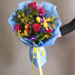 Buchet de flori "Vivid Spring"